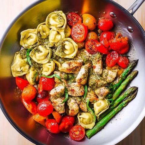 Pesto Chicken Tortellini and Veggies